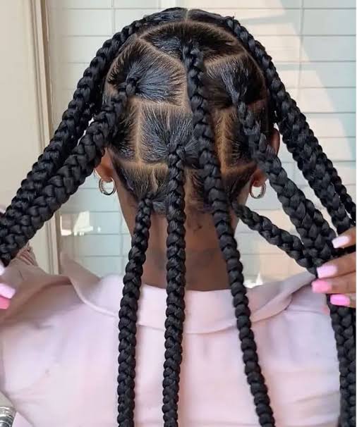 Jumbo Knotless Braids